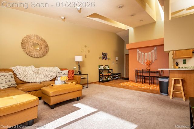 1585 Harbour Boulevard 166, Trenton, MI 48183