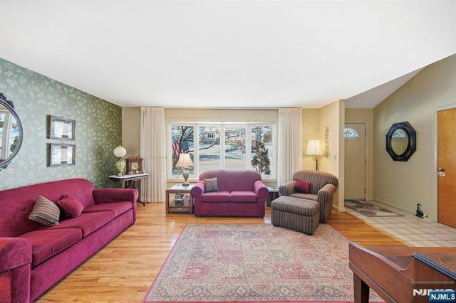 33 Kennedy Terrace, Westwood, NJ 07675