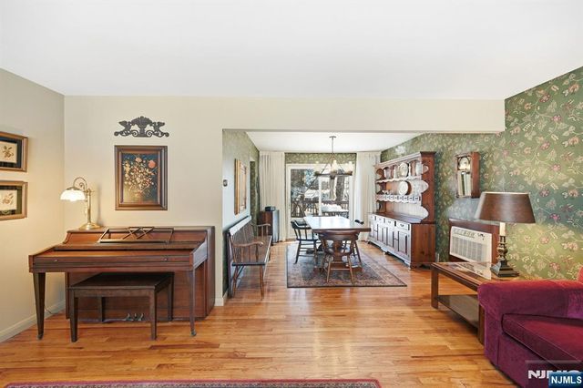 33 Kennedy Terrace, Westwood, NJ 07675