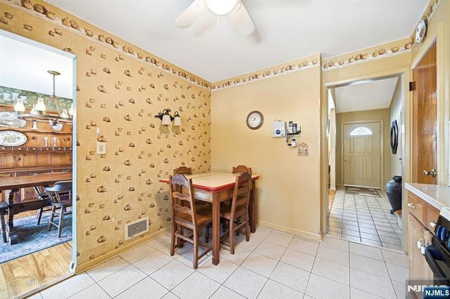 33 Kennedy Terrace, Westwood, NJ 07675