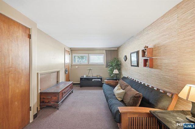 33 Kennedy Terrace, Westwood, NJ 07675