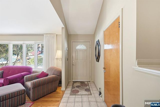 33 Kennedy Terrace, Westwood, NJ 07675