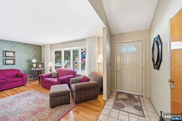 33 Kennedy Terrace, Westwood, NJ 07675