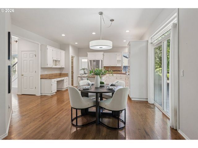 5633 Sw KRUSE RIDGE Dr, Portland, OR 97035