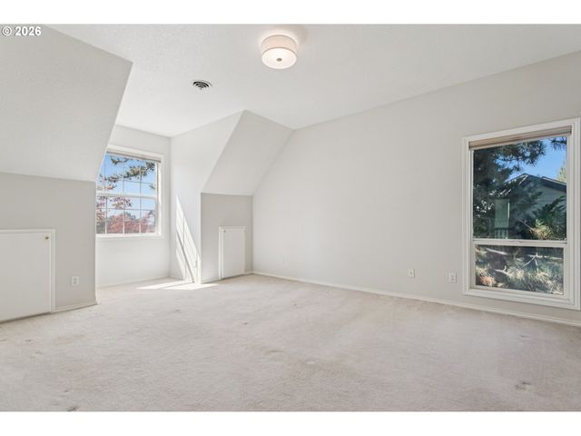 5633 Sw KRUSE RIDGE Dr, Portland, OR 97035