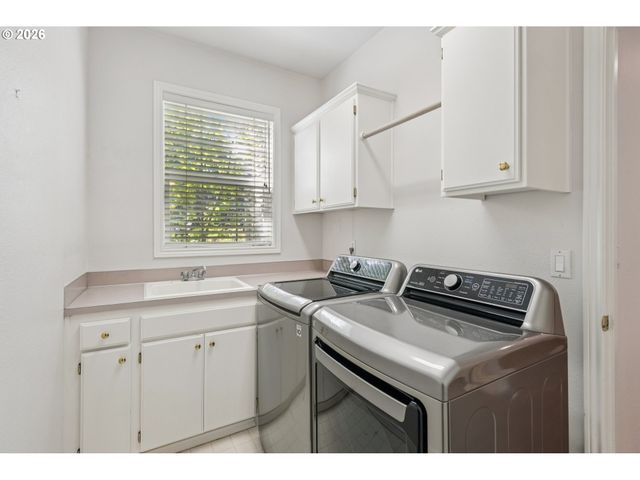 5633 Sw KRUSE RIDGE Dr, Portland, OR 97035