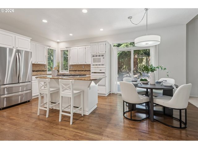 5633 Sw KRUSE RIDGE Dr, Portland, OR 97035