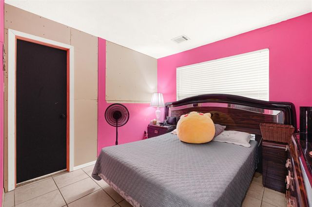 3911 Thistlewood Drive, Pasadena, TX 77504