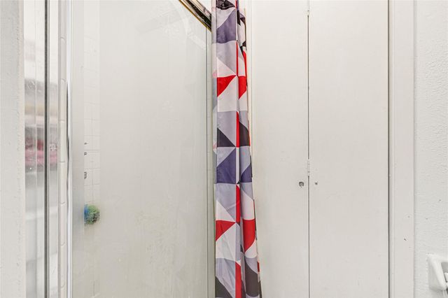 3911 Thistlewood Drive, Pasadena, TX 77504