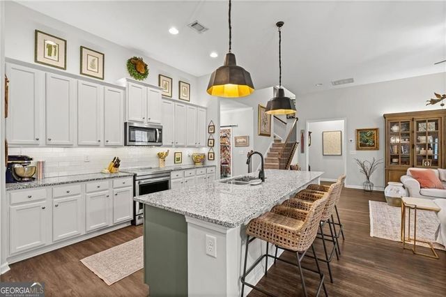 14 Frost Cove, Hoschton, GA 30548