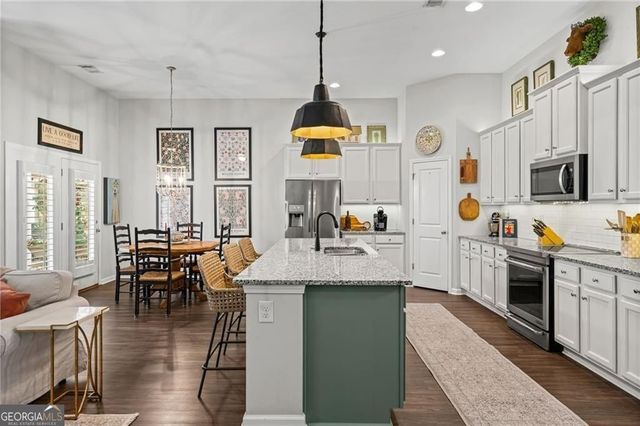 14 Frost Cove, Hoschton, GA 30548