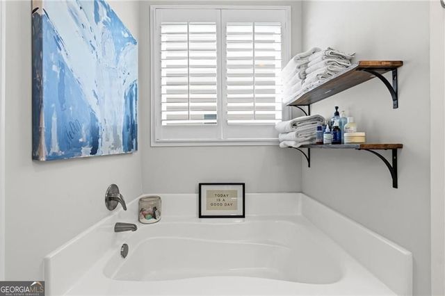 14 Frost Cove, Hoschton, GA 30548