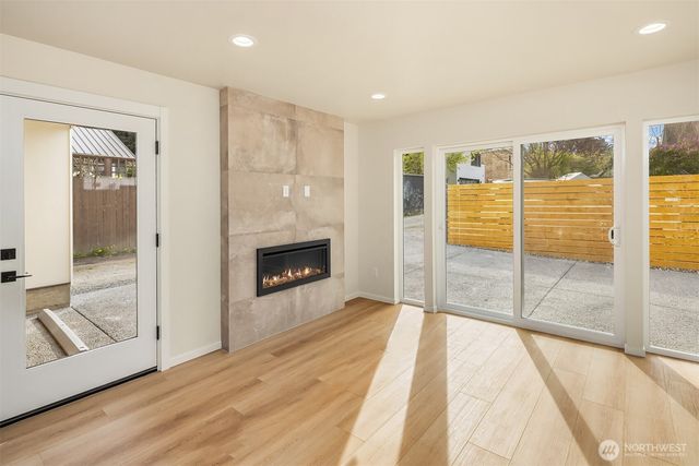 317 NW 87th Street, Seattle, WA 98117