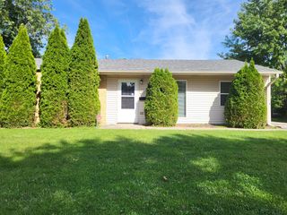 907 Dartmouth Avenue, Matteson, IL 60443
