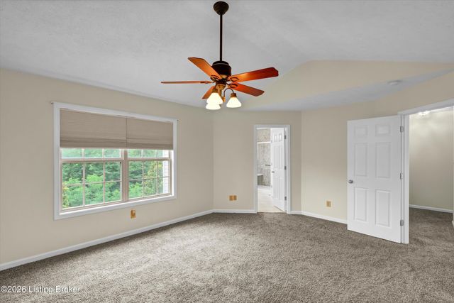9206 Newbury Ct, Prospect, KY 40059