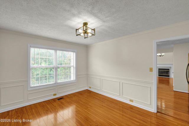 9206 Newbury Ct, Prospect, KY 40059
