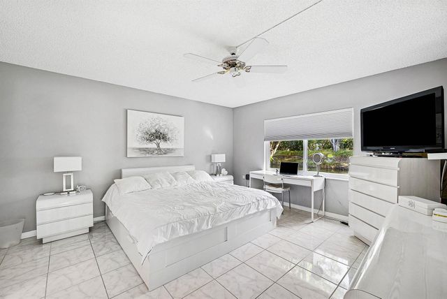 13518 Sabal Palm Court B, Delray Beach, FL 33484