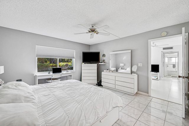 13518 Sabal Palm Court B, Delray Beach, FL 33484