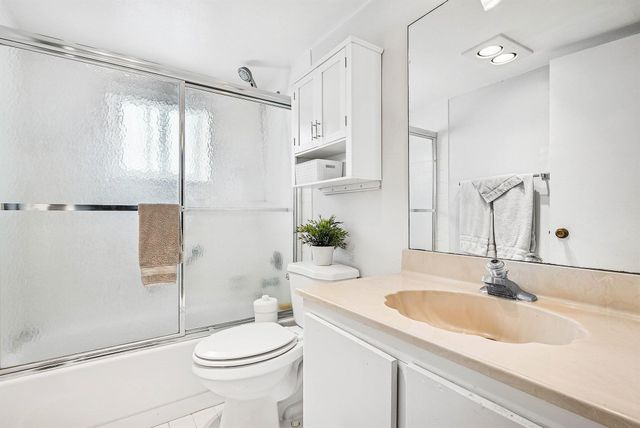 13518 Sabal Palm Court B, Delray Beach, FL 33484