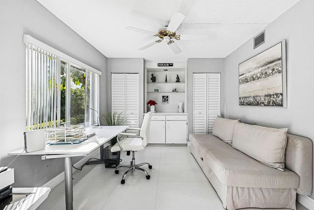 13518 Sabal Palm Court B, Delray Beach, FL 33484