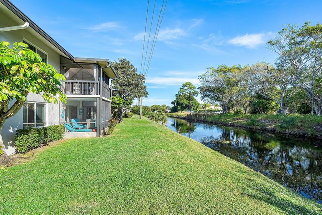 13518 Sabal Palm Court B, Delray Beach, FL 33484