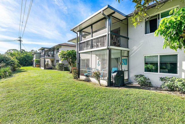 13518 Sabal Palm Court B, Delray Beach, FL 33484