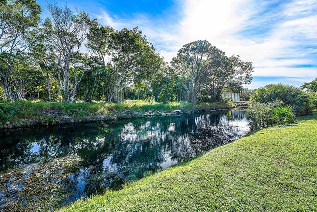 13518 Sabal Palm Court B, Delray Beach, FL 33484