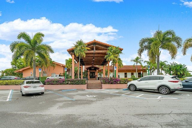 13518 Sabal Palm Court B, Delray Beach, FL 33484