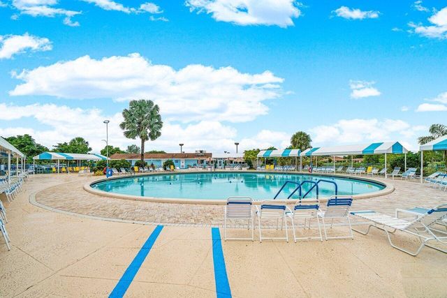 13518 Sabal Palm Court B, Delray Beach, FL 33484