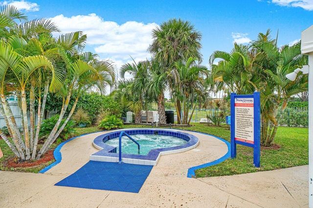 13518 Sabal Palm Court B, Delray Beach, FL 33484