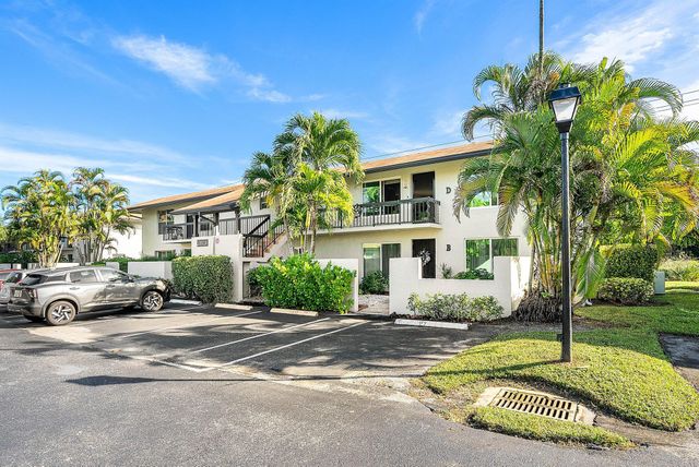 13518 Sabal Palm Court B, Delray Beach, FL 33484