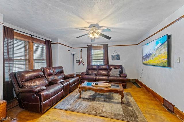 217 Churchill Road, Girard, OH 44420