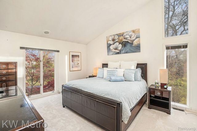 28485 S Harwich Drive, Farmington Hills, MI 48334