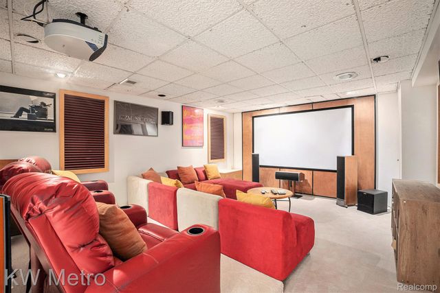 28485 S Harwich Drive, Farmington Hills, MI 48334