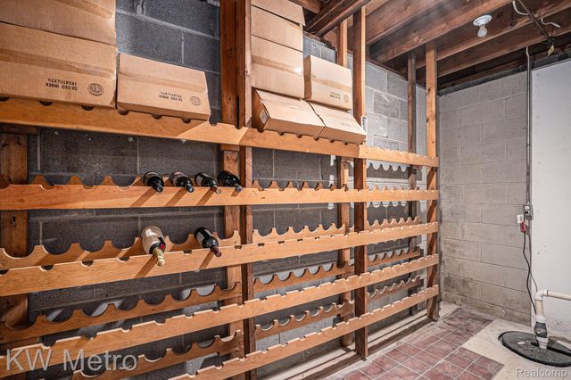 28485 S Harwich Drive, Farmington Hills, MI 48334