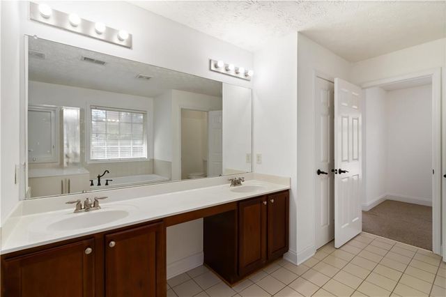 10224 Hemlock Way, Jonesboro, GA 30238