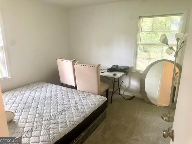 1822 Hallmark Dr, Griffin, GA 30223