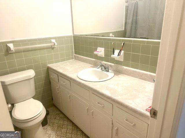 1822 Hallmark Dr, Griffin, GA 30223