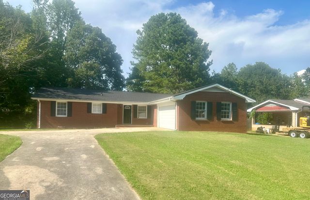 1822 Hallmark Dr, Griffin, GA 30223
