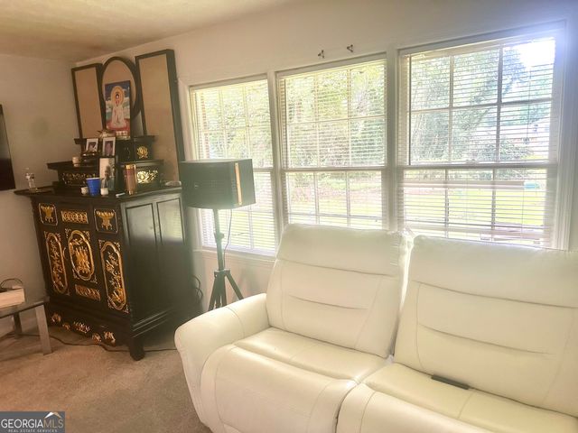 1822 Hallmark Dr, Griffin, GA 30223
