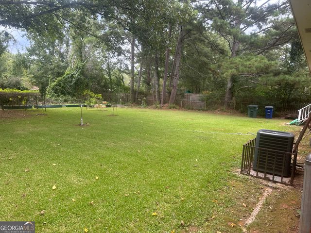 1822 Hallmark Dr, Griffin, GA 30223