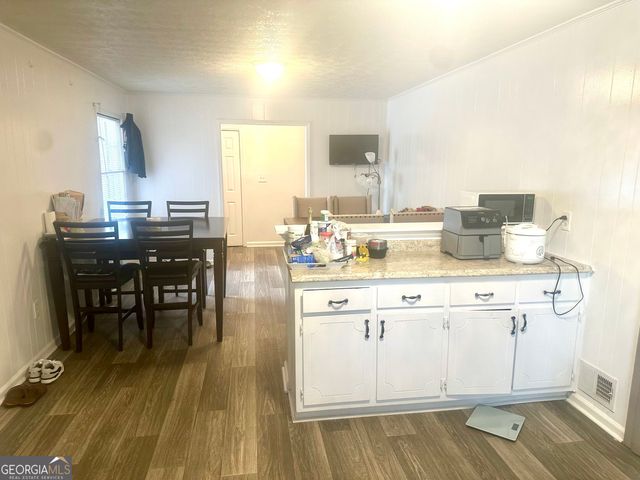1822 Hallmark Dr, Griffin, GA 30223