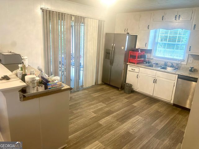 1822 Hallmark Dr, Griffin, GA 30223