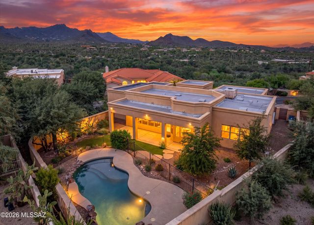 1030 N Circulo Zagala, Tucson, AZ 85745