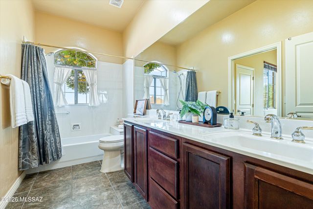 1030 N Circulo Zagala, Tucson, AZ 85745