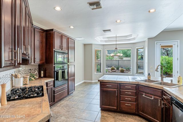 1030 N Circulo Zagala, Tucson, AZ 85745