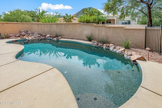 1030 N Circulo Zagala, Tucson, AZ 85745