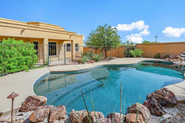 1030 N Circulo Zagala, Tucson, AZ 85745