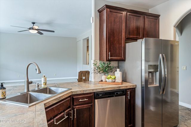 1030 N Circulo Zagala, Tucson, AZ 85745