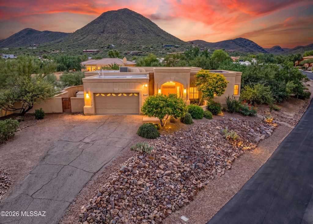 1030 N Circulo Zagala, Tucson, AZ 85745